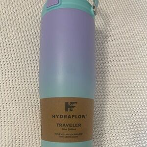 Hydraflow Traveler Insulated Bottle - Purple and Blue